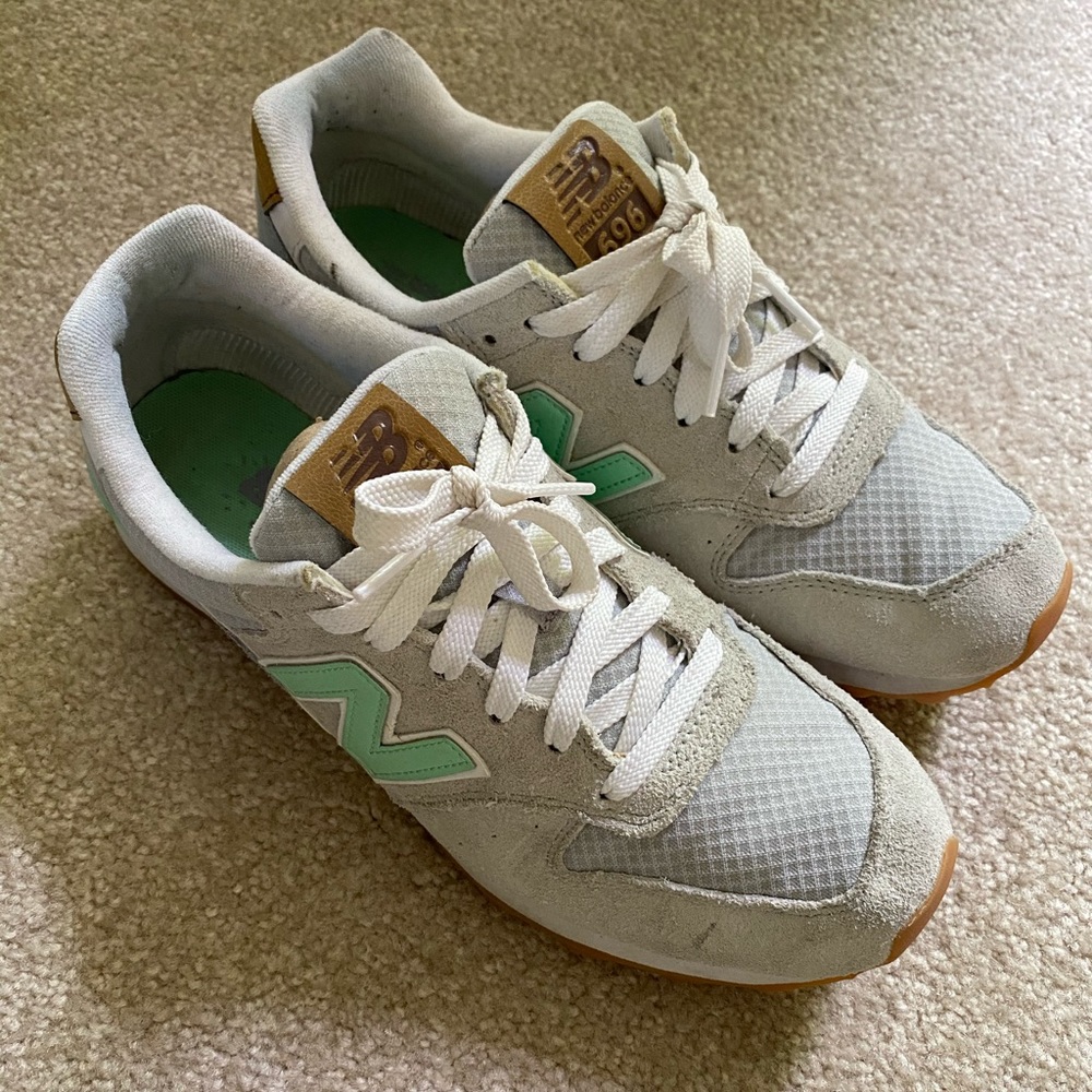 New balance 696